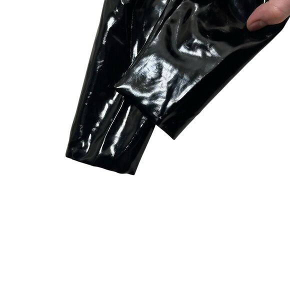 Welcome to my closet. - Picture 6 of 10